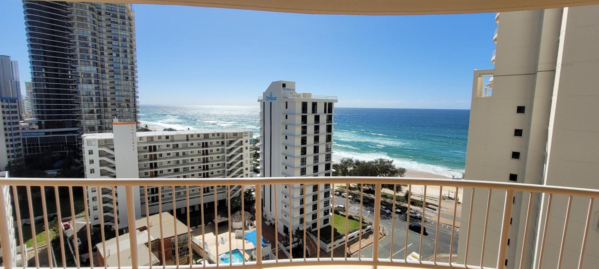Apr Private Suites Moroccan By The Beach Gold Coast Extérieur photo