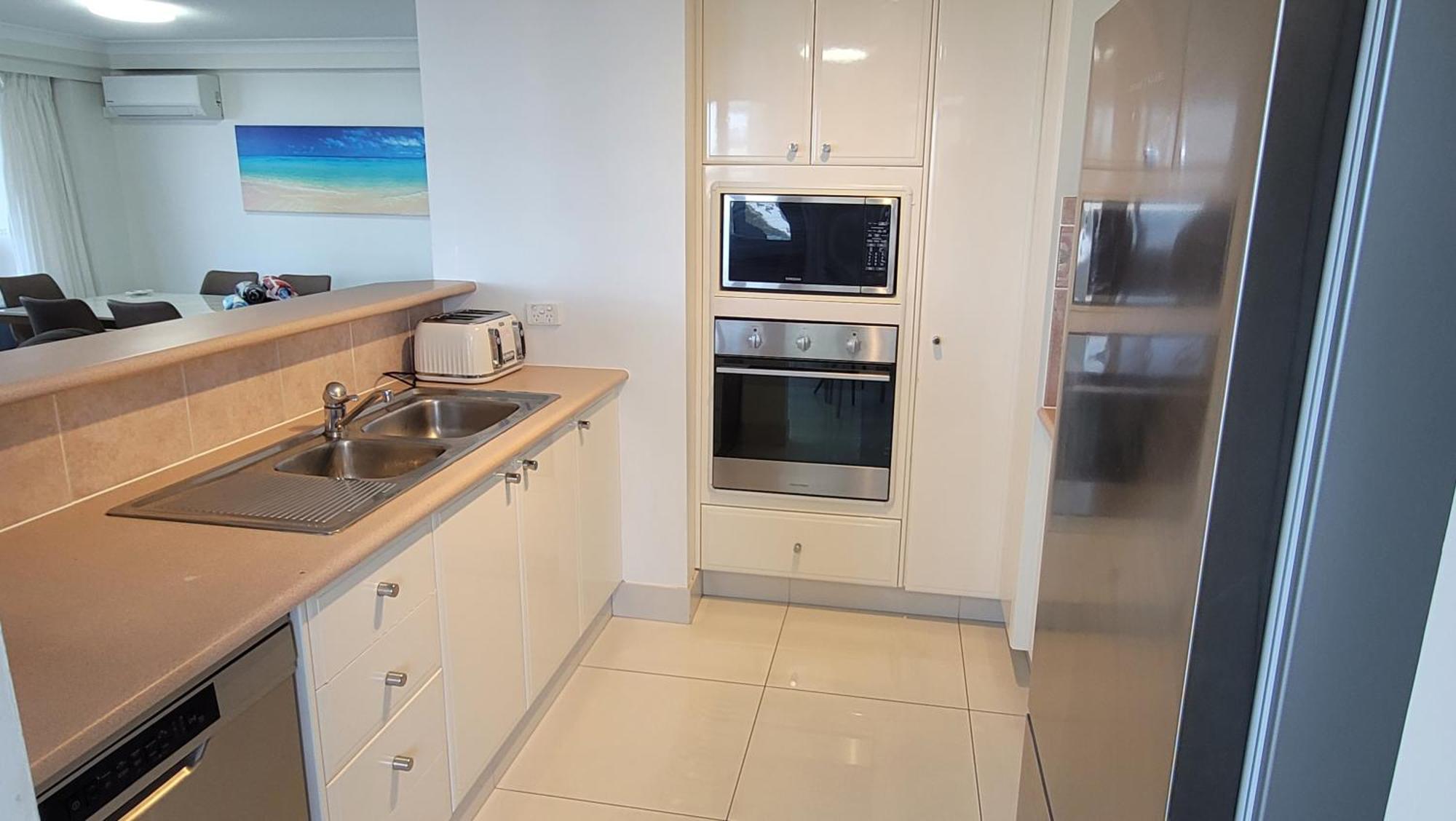 Apr Private Suites Moroccan By The Beach Gold Coast Extérieur photo