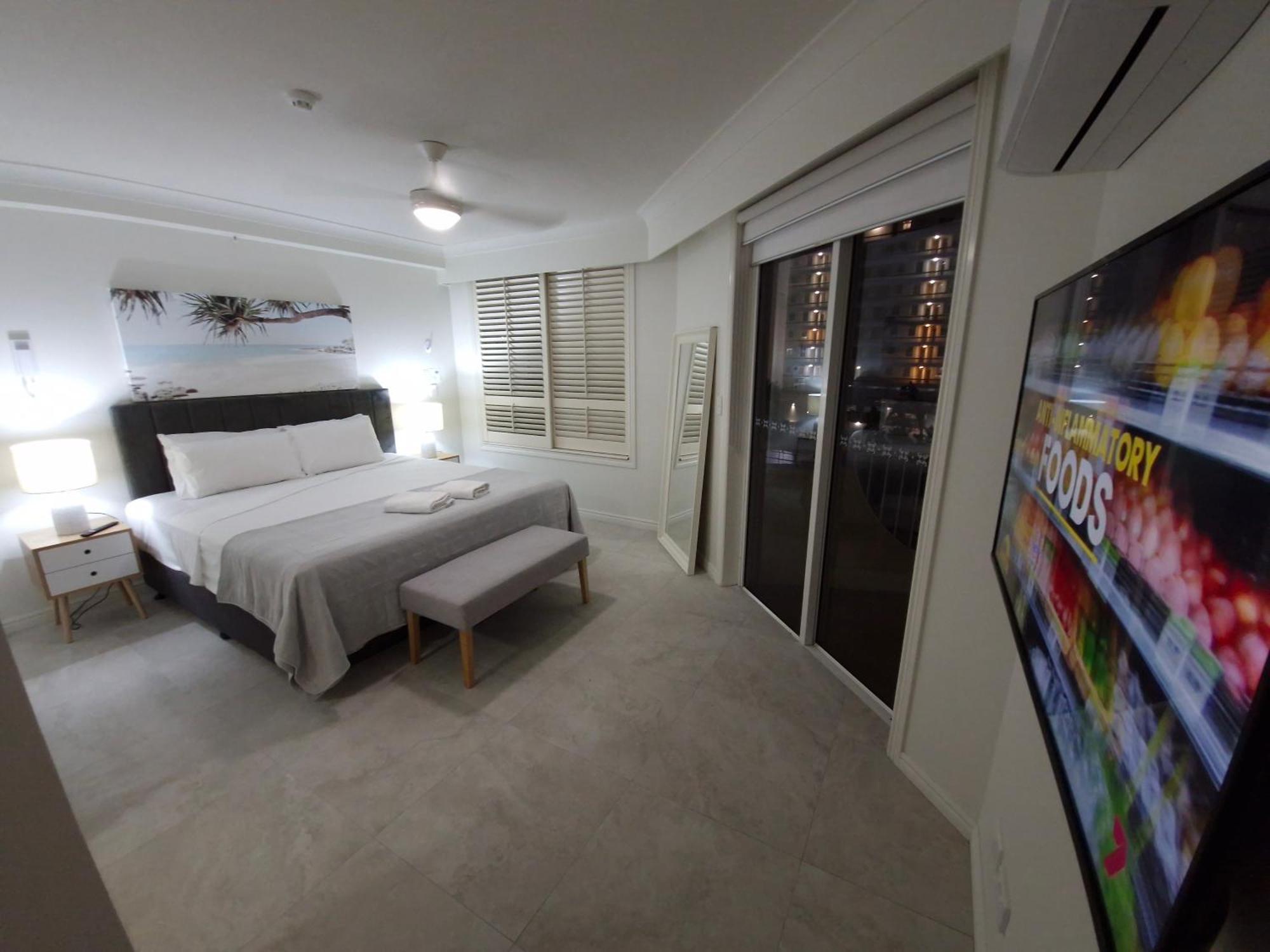 Apr Private Suites Moroccan By The Beach Gold Coast Extérieur photo