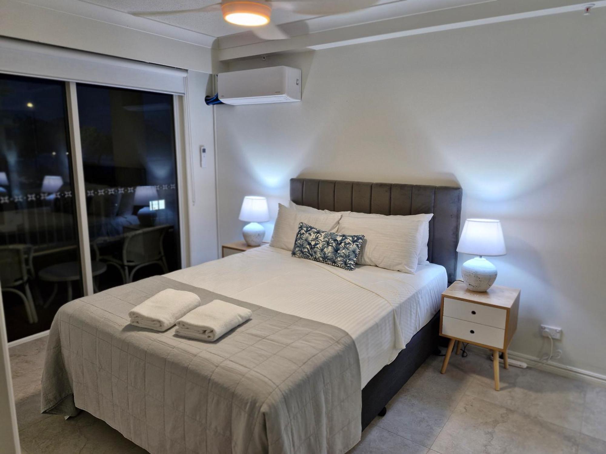 Apr Private Suites Moroccan By The Beach Gold Coast Extérieur photo
